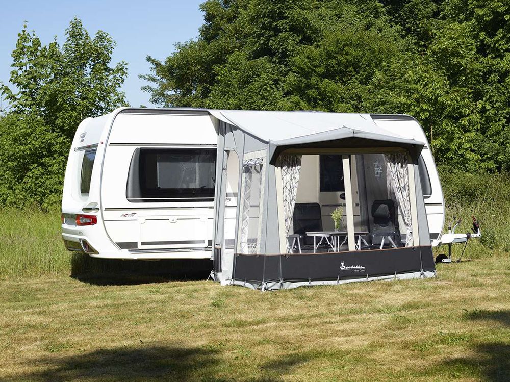 Isabella Minor Dawn image 1